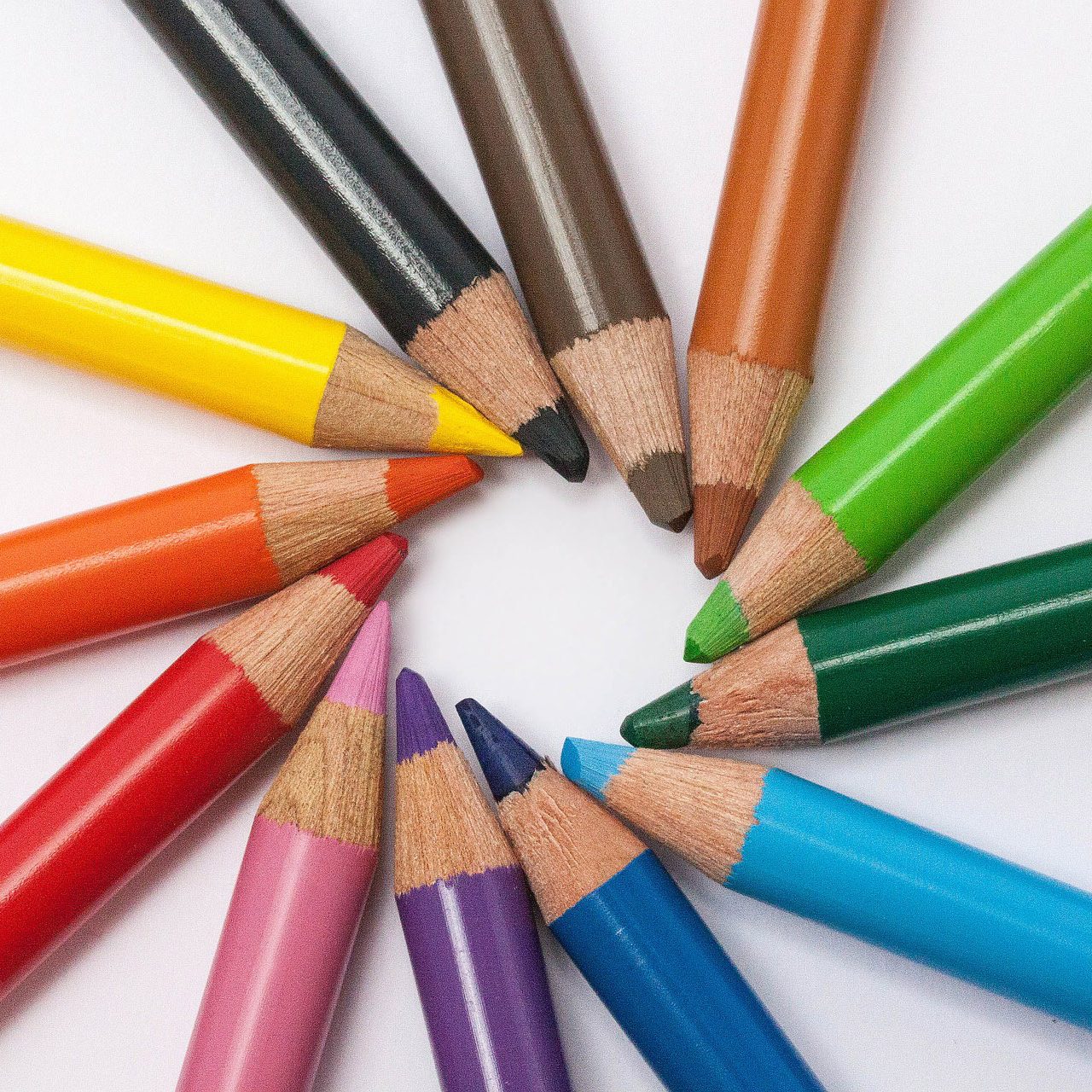 colored-pencils-374771_1920